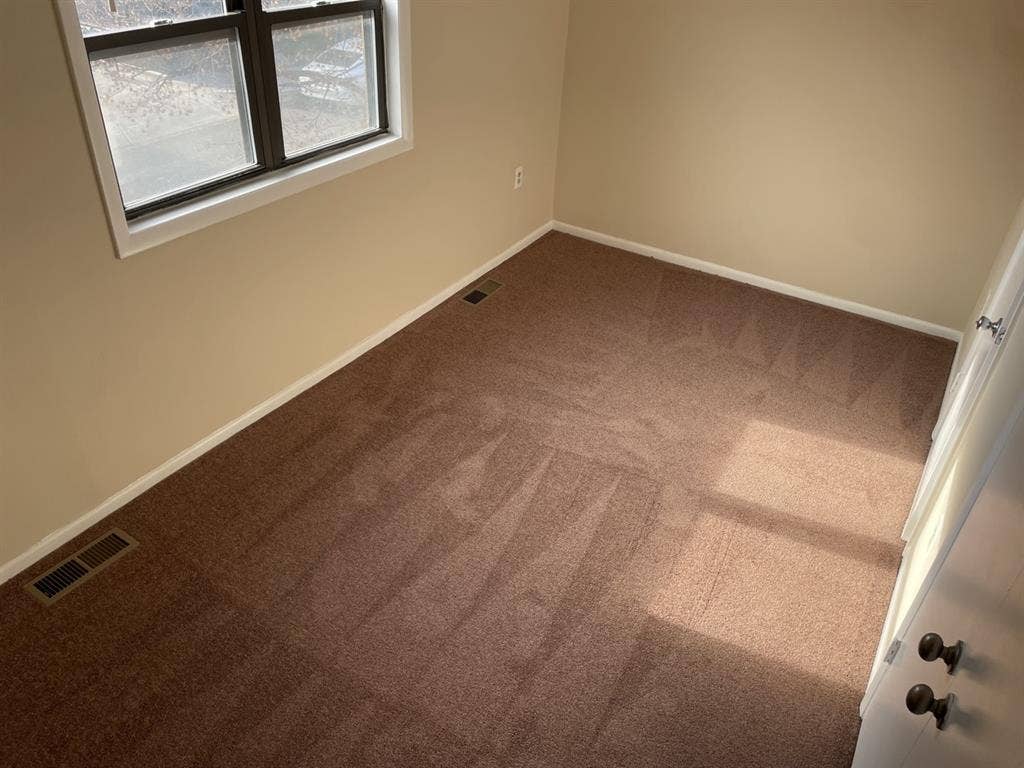 4 Person GroupHouse in Logan Circle