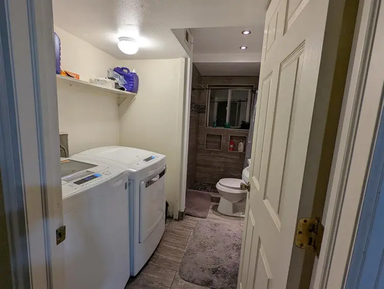 Room Fully Furnished Ready to Go!