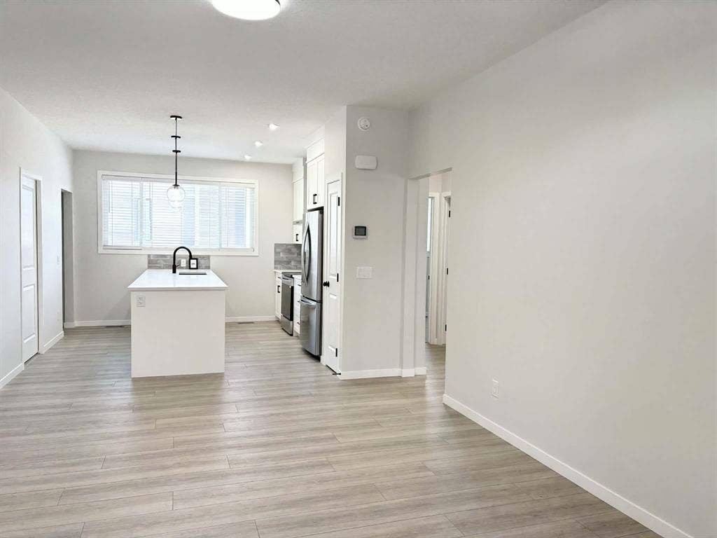 For rent main floor 2 beds and bath