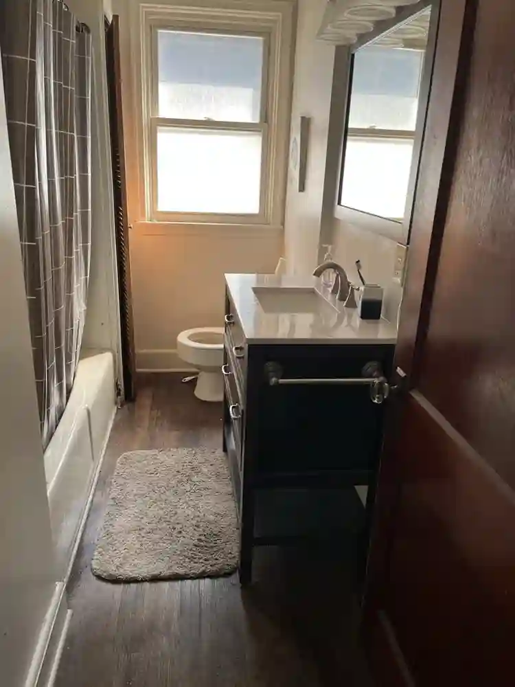 Student housing/renting a roomm