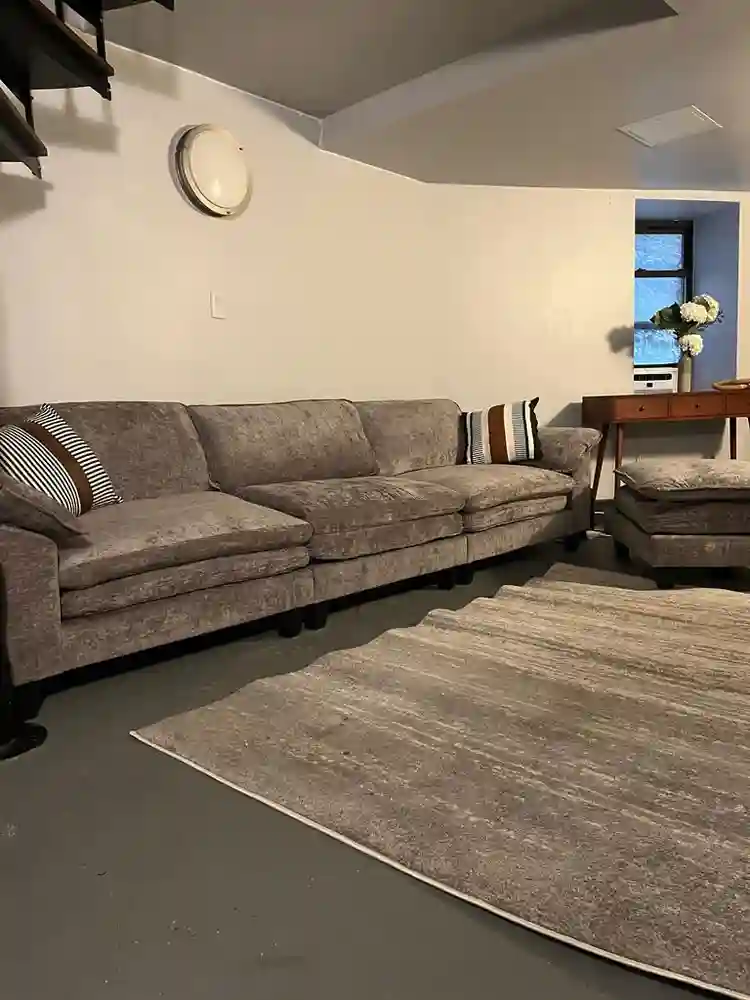 ✨Sleek Room in the Upper East Side✨