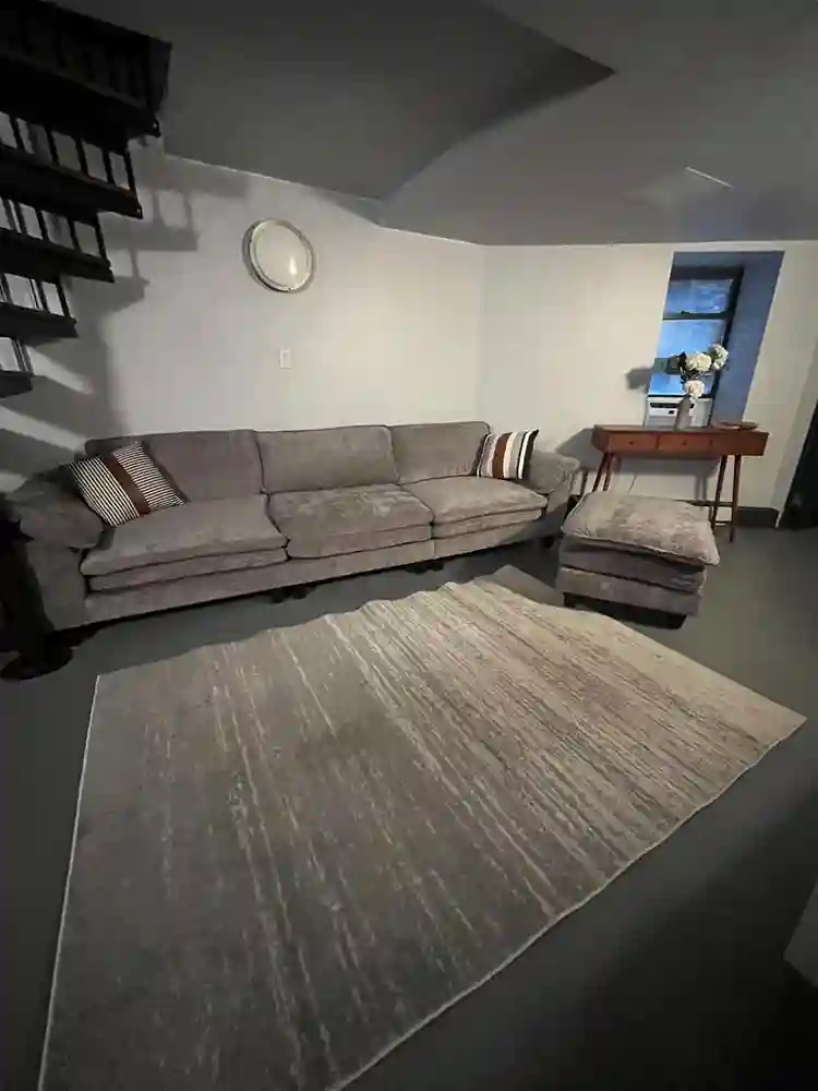 ✨Sleek Room in the Upper East Side✨