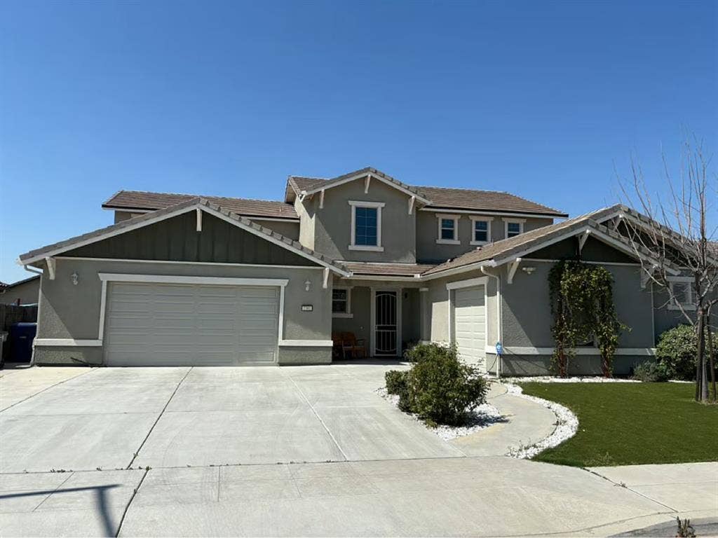 Private Room and shared bathroom
