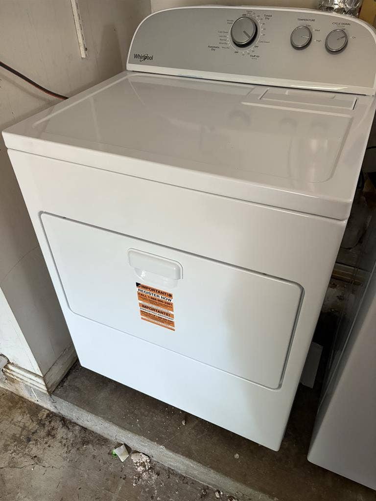 Furnished room in shared housee