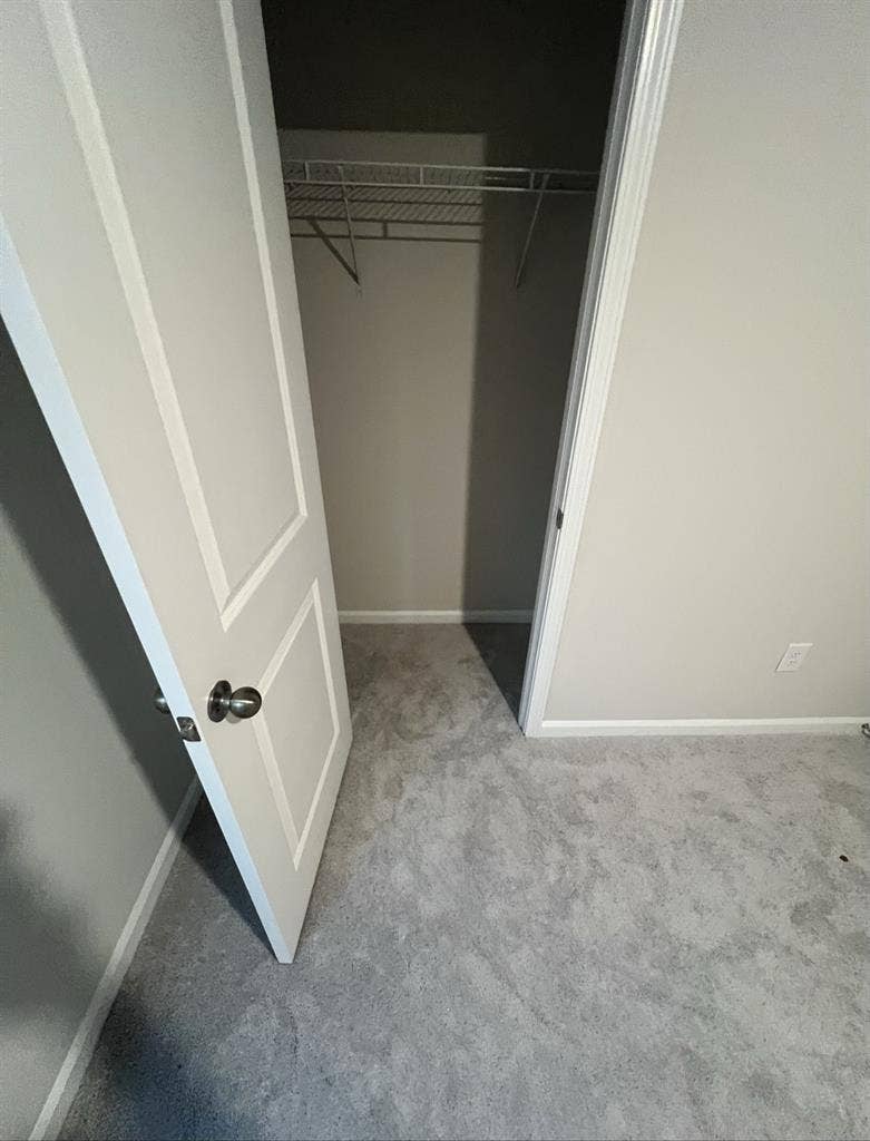 Room available in new community!