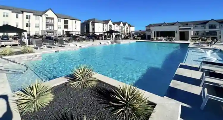 Roommate needed to move into b