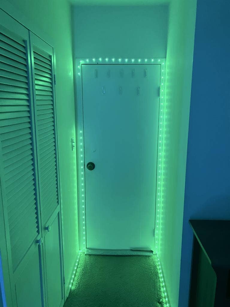 Private Room in a b Apartment