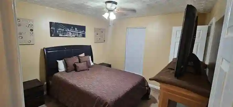 Room for rent in renovated home