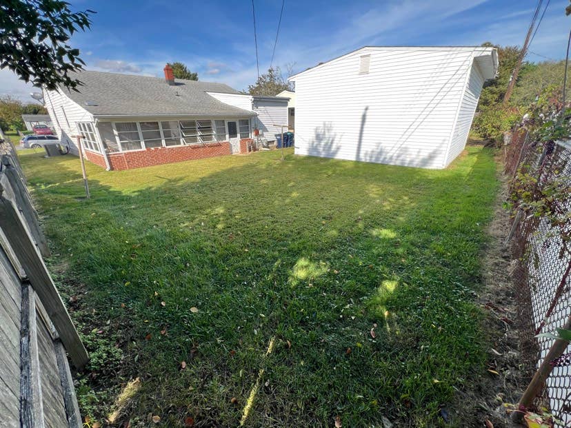 Looking for Roommate/private
 room