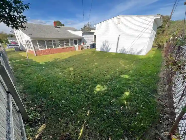 Looking for Roommate/private
room