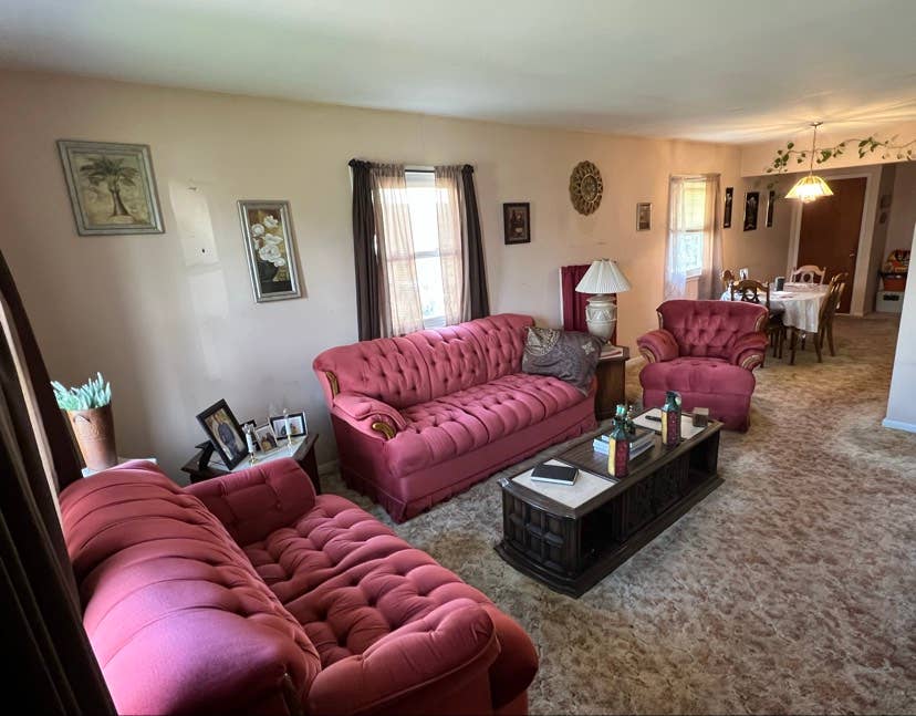 Looking for Roommate/private
 room