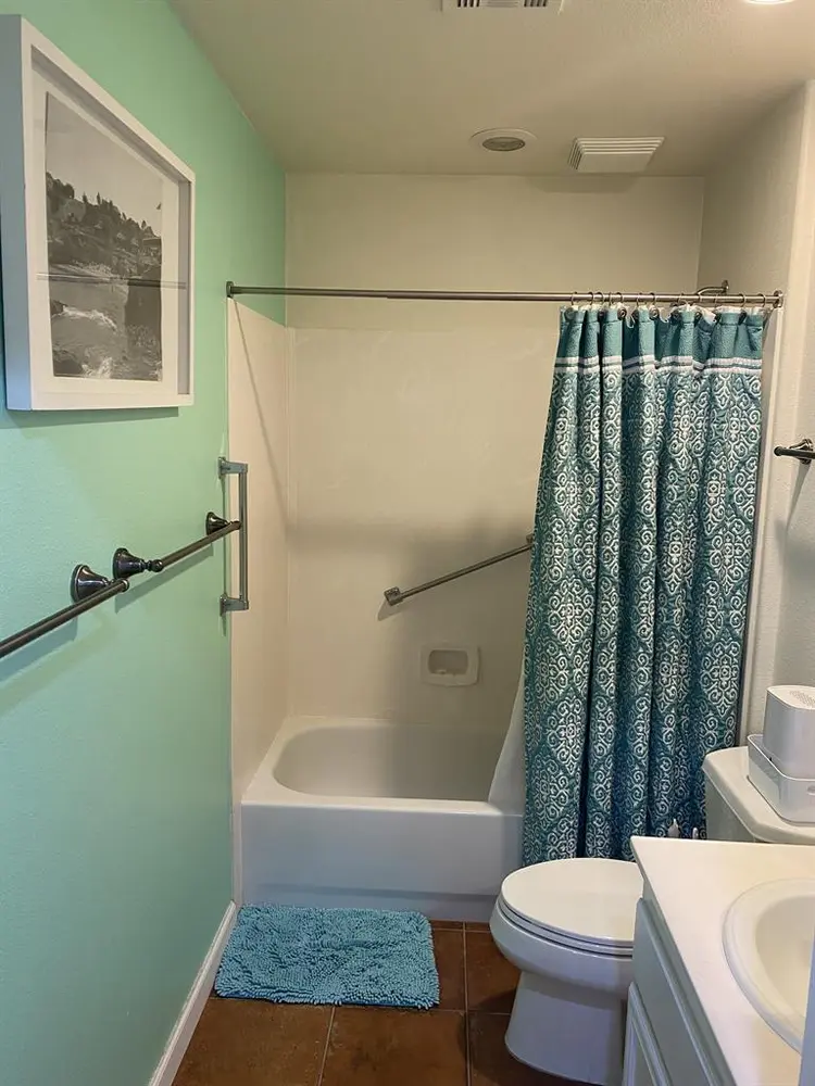 Furnished Bedroom Ba + LOFT