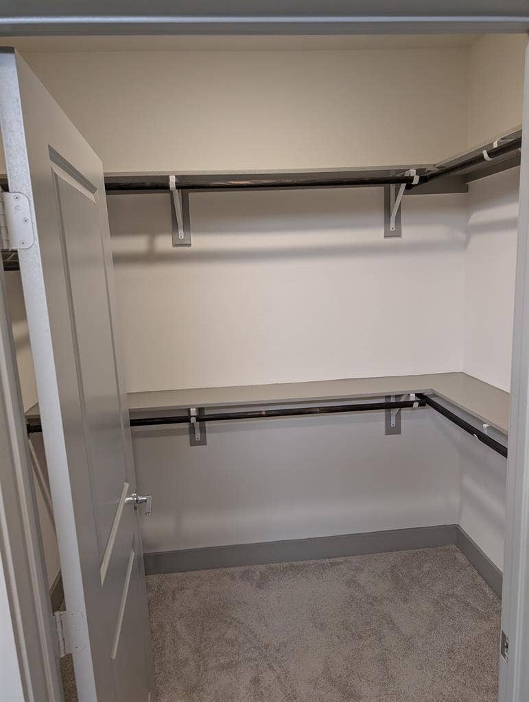 Room for Rent in BA Apartment