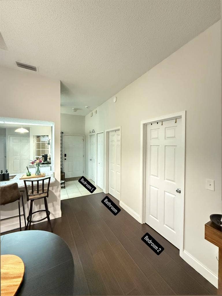 ROOM FOR RENT Bedroom  Bathr