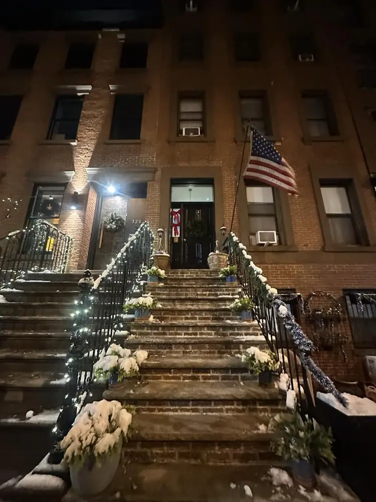 Looking for roommate: bath