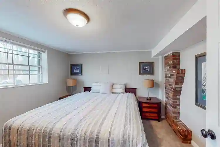 7 BR in Stone Mountain