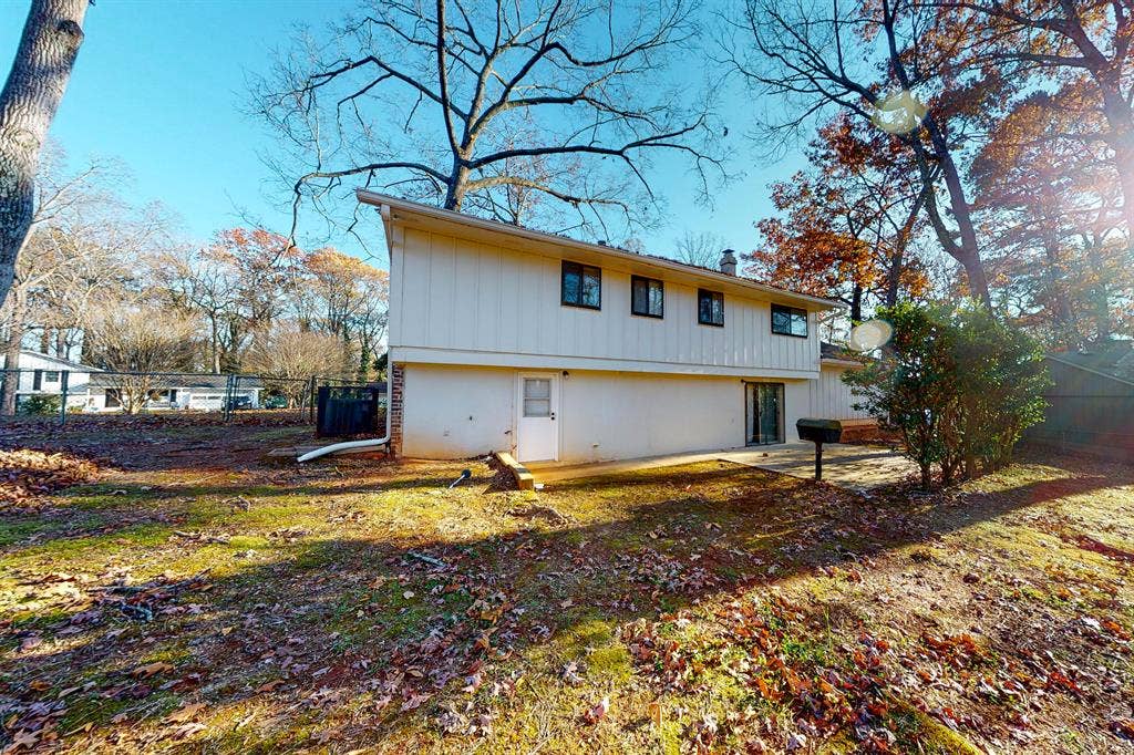 7 BR in Stone Mountain