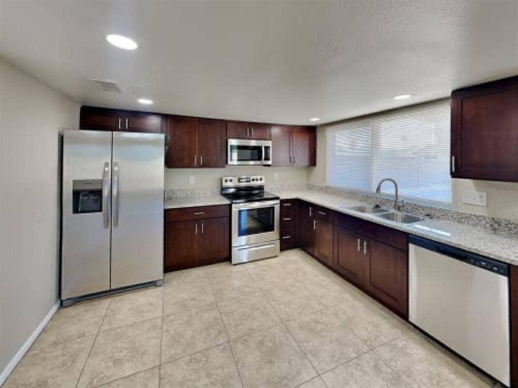 A Nice 1 bed and private bathroom