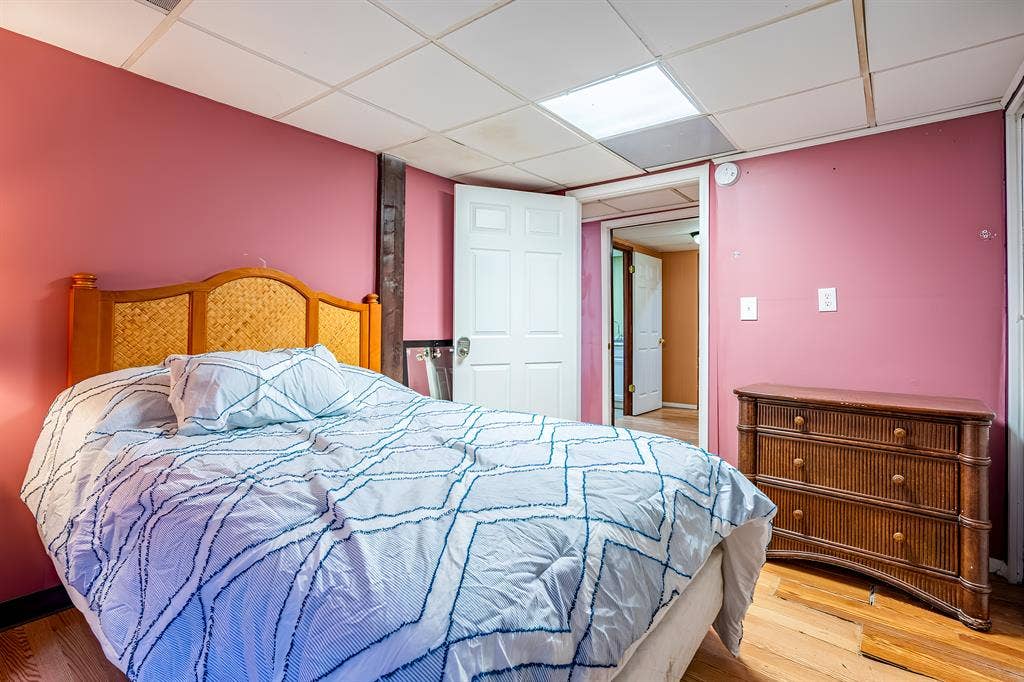 9 BR in Conley