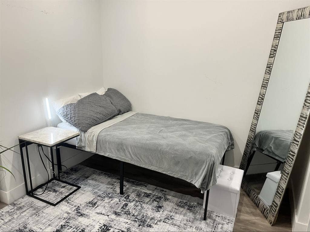 Private area w divider by month