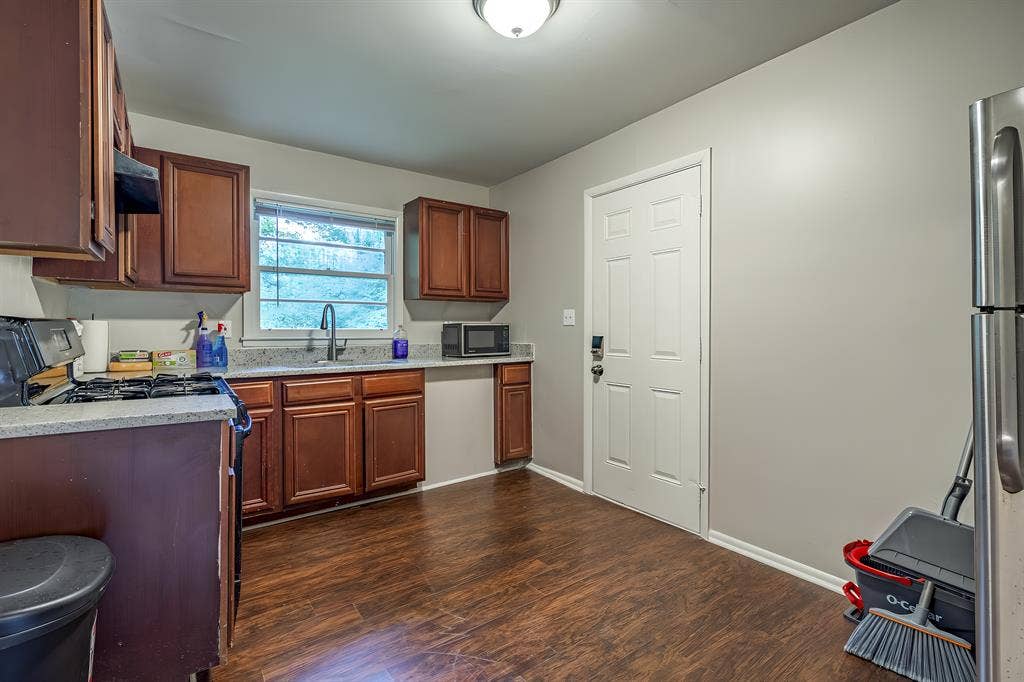 8 BR in Atlanta