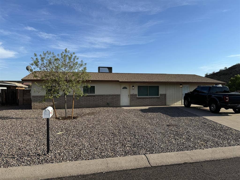 6 BR in Mesa