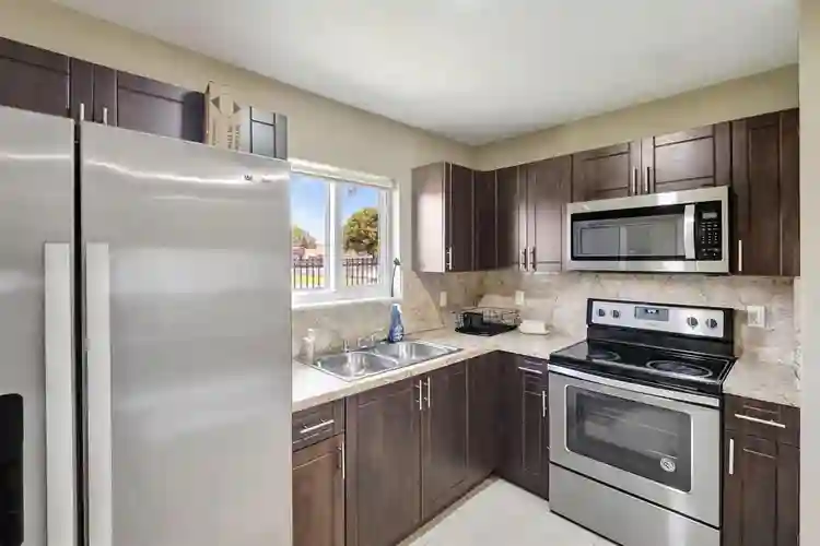 4 BR in Miami