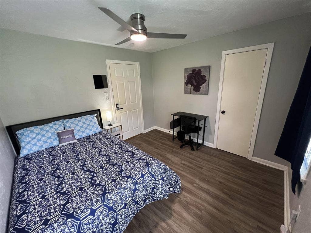 3 BR in Houston