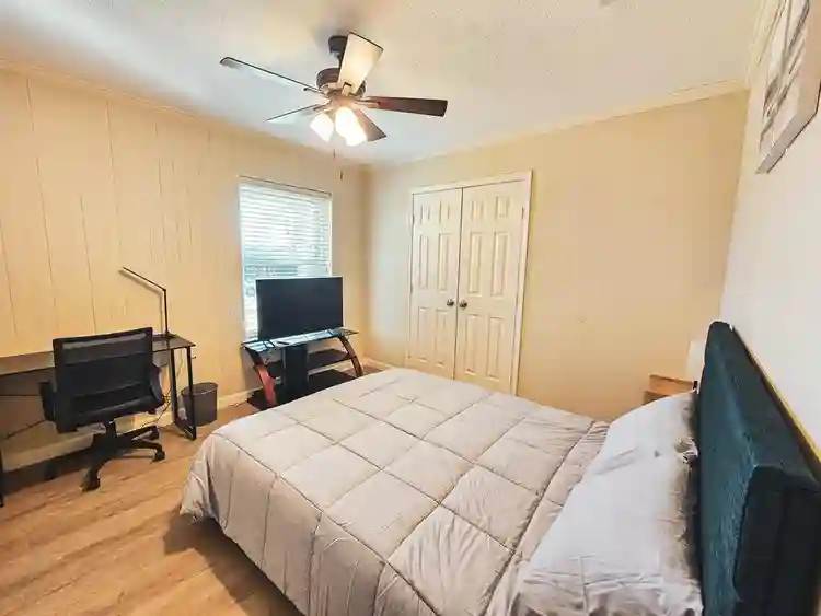 4 BR in Garland