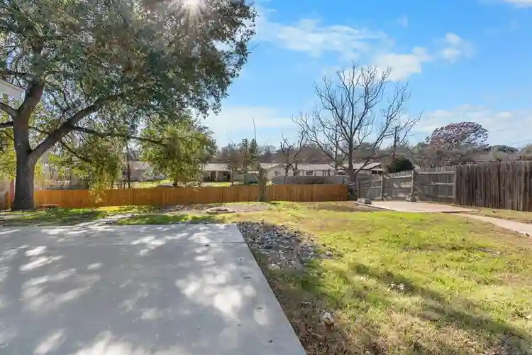 7 BR in Live Oak