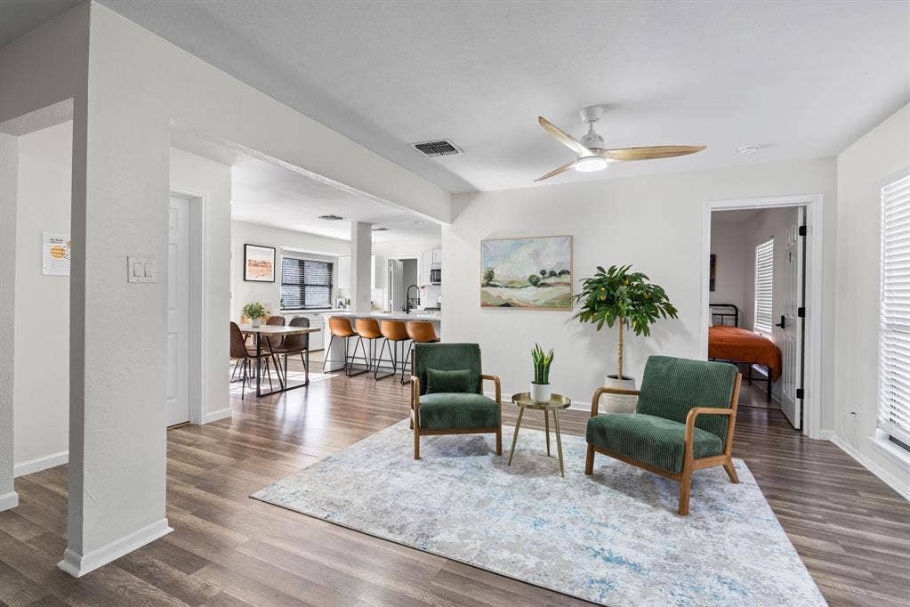 7 BR in Live Oak