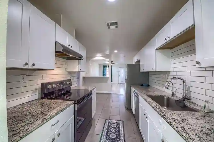 5 BR in San Antonio