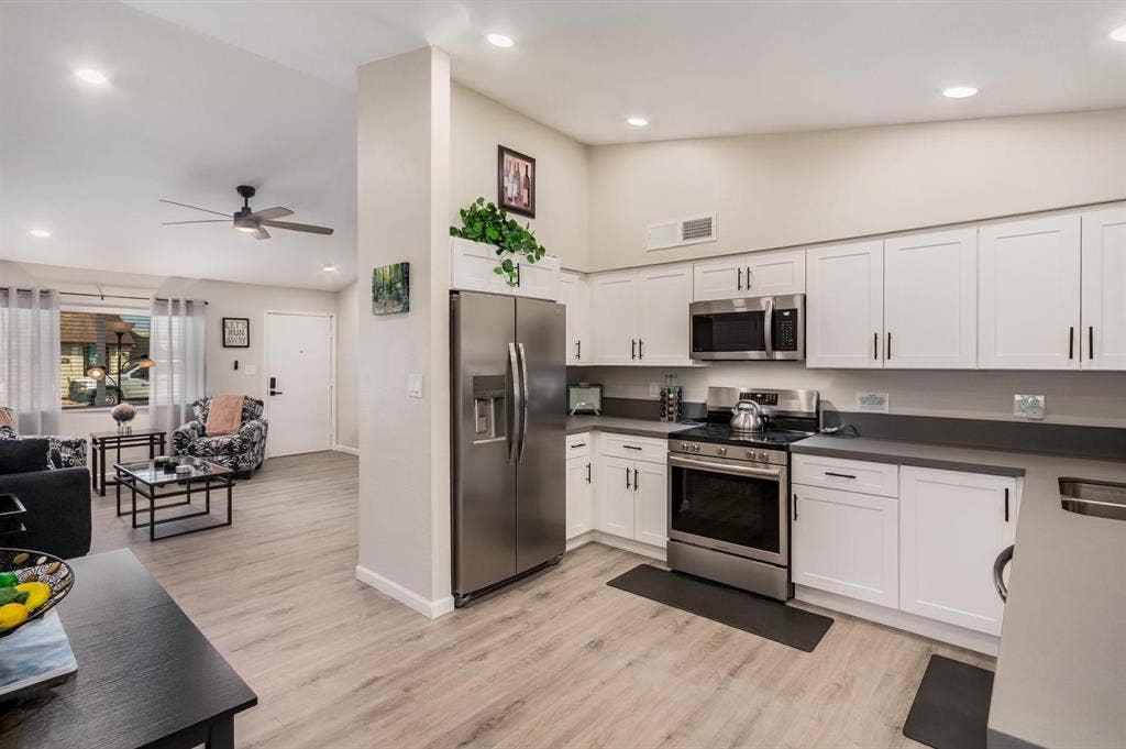 9 BR in Chandler