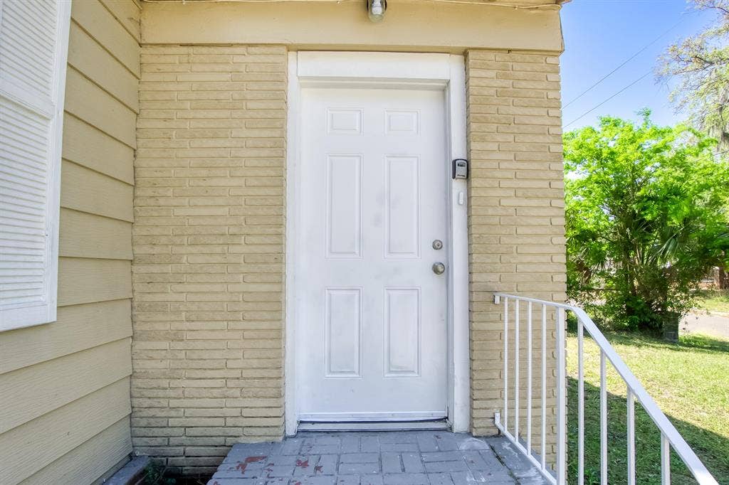 6 BR in Jacksonville