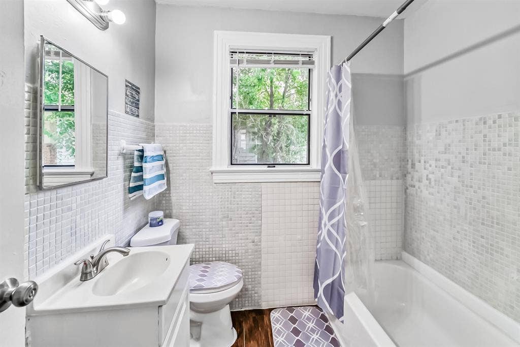 6 BR in Jacksonville