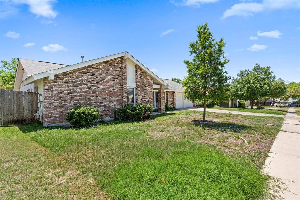 7 BR in Live Oak