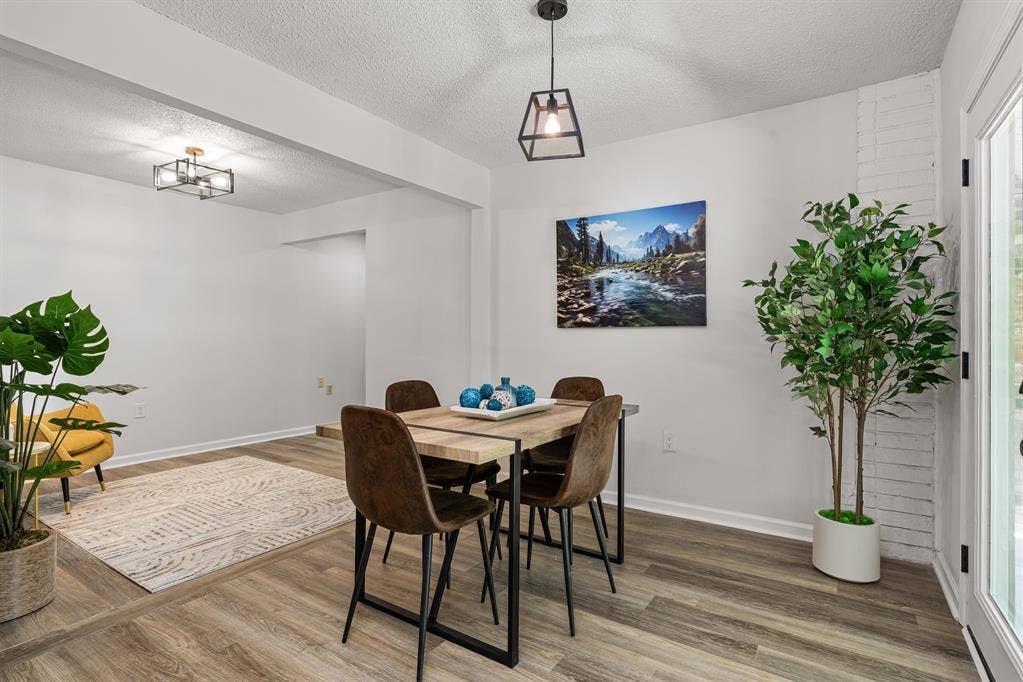7 BR in Live Oak