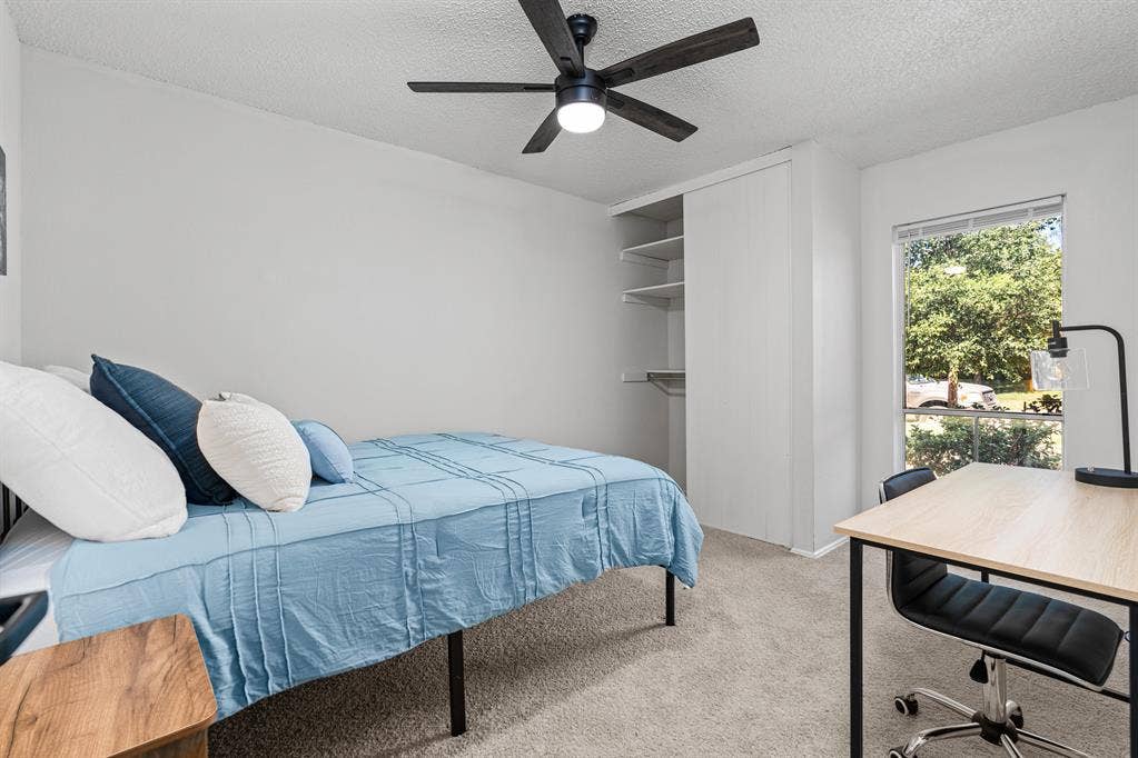 7 BR in Live Oak