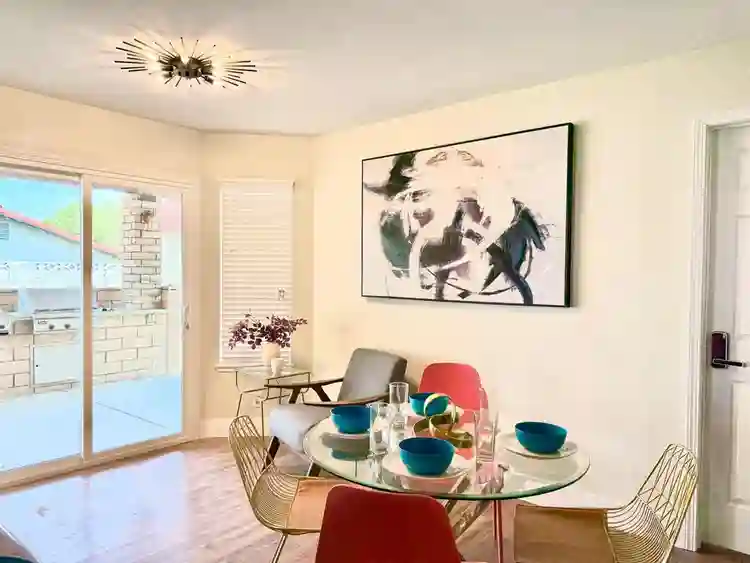 9 BR in Las Vegas