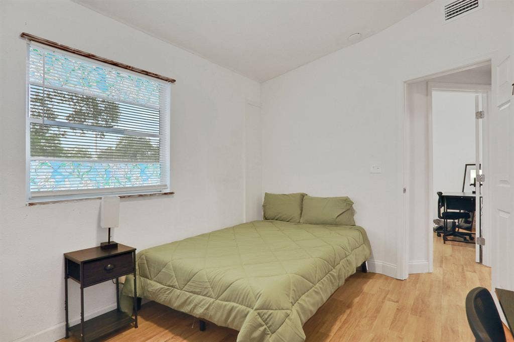 8 BR in Jacksonville