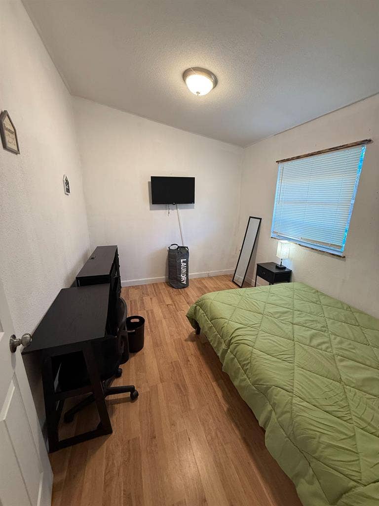 8 BR in Jacksonville