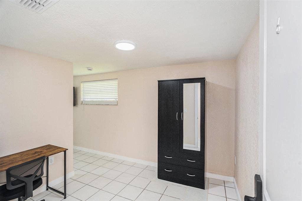 7 BR in Port Richey