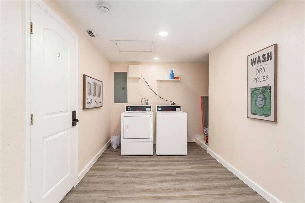 7 BR in Port Richey