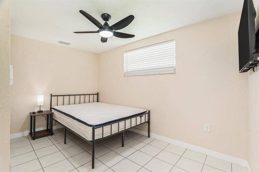 7 BR in Port Richey