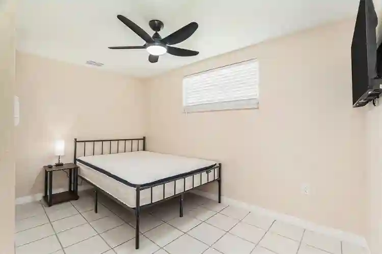 7 BR in Port Richey