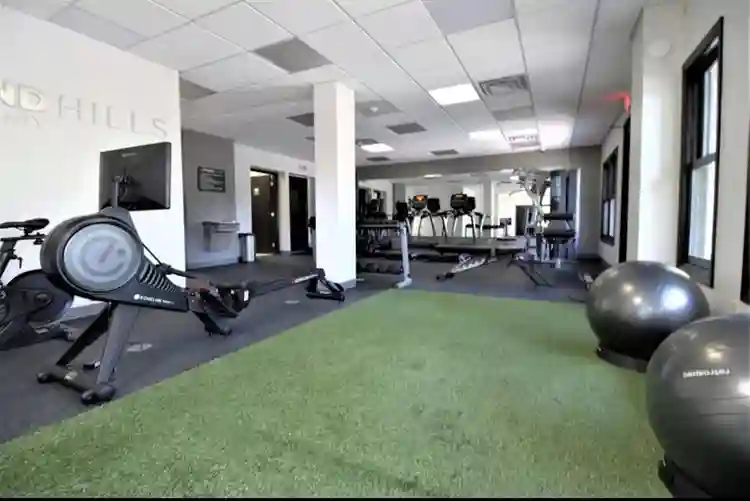 Bath for 5/ private room for 2