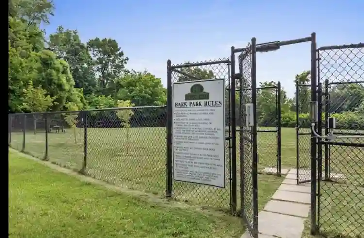 Bath for 5/ private room for 2