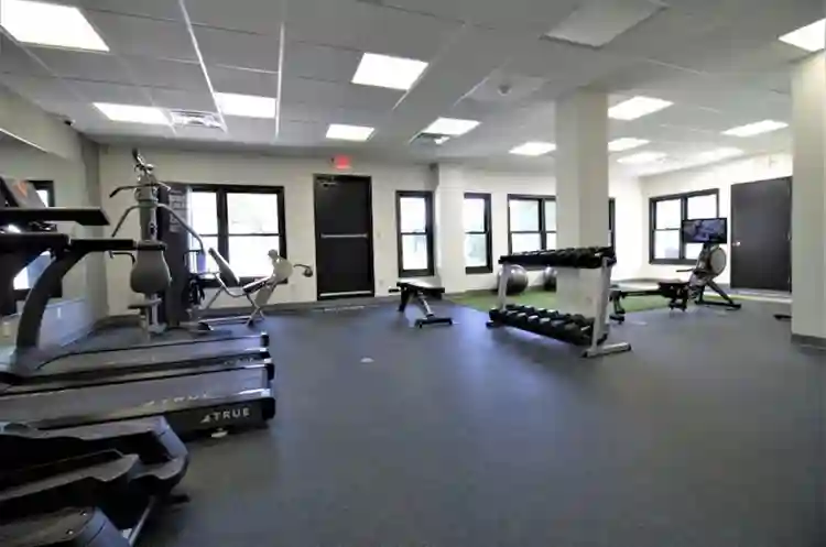 Bath for 5/ private room for 2