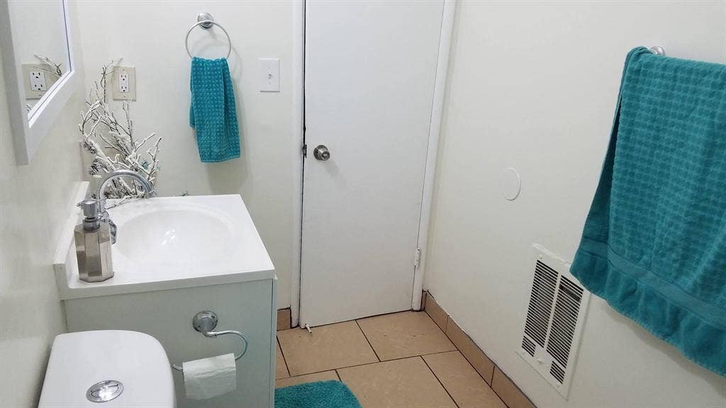 1 BR in Los Angeles