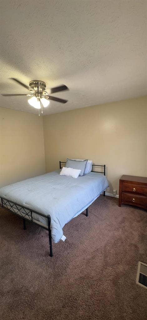3 BR in Riverdale